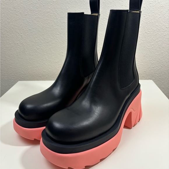 Bottega Veneta Flash Ankle Boot - Picture 1 of 8